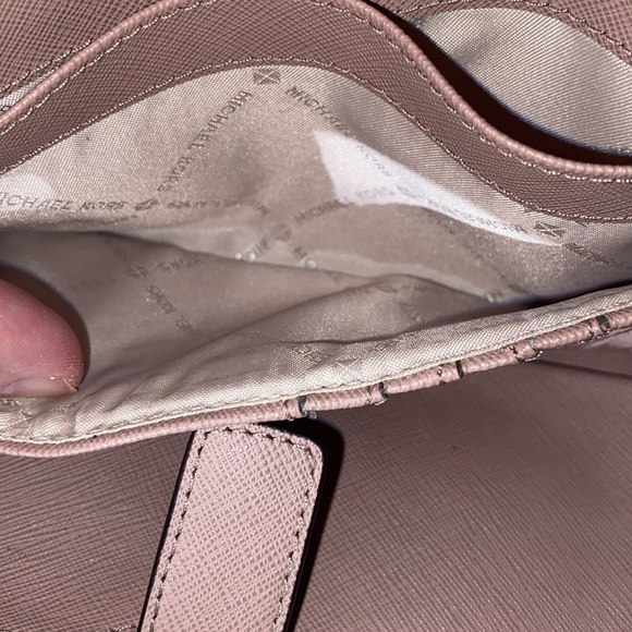 Michael Kors Jet Set Wristlet - Picture 7 of 13